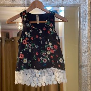 Beauties printed floral rayon top with lace border